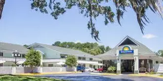 Days Inn Savannah Southside