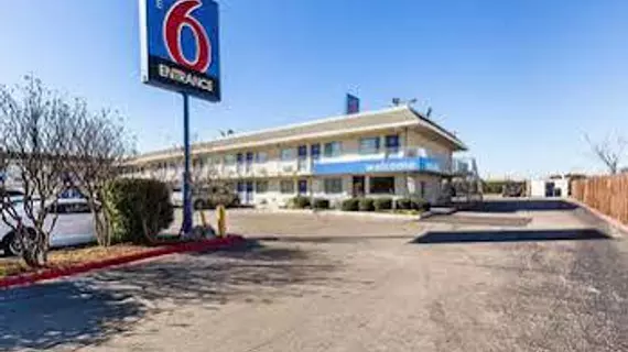 Motel 6 Dallas - Irving | Teksas - Dallas (ve civarı) - Irving