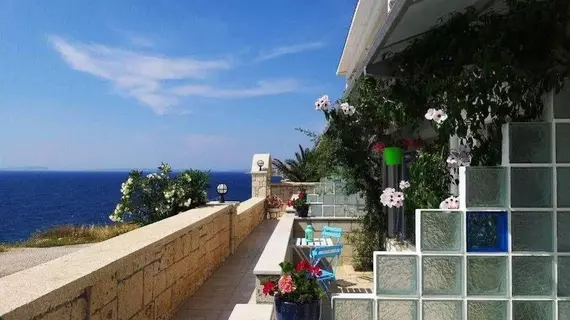 Fener Hotel Café&Kahvalti | İzmir - Çeşme