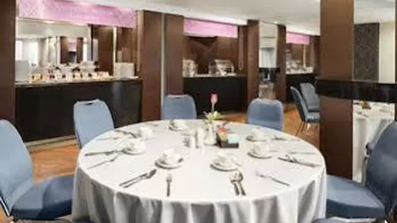 Ramada Yekaterinburg | Sverdlovsk Federal Bölgesi - Yekaterinburg (ve civarı) - Yekaterinburg