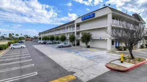 Motel 6 Escondido | Kaliforniya - San Diego County - Escondido