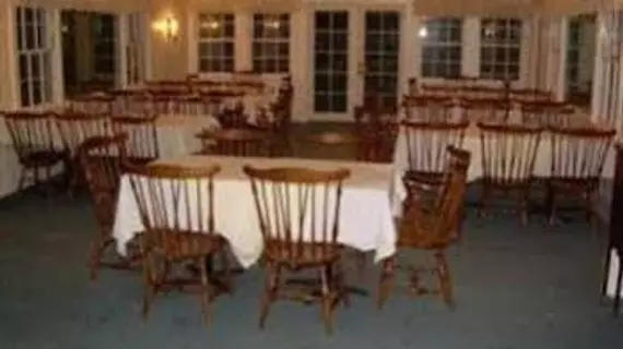 Blackberry River Inn | Connecticut - Torrington (ve civarı) - Norfolk