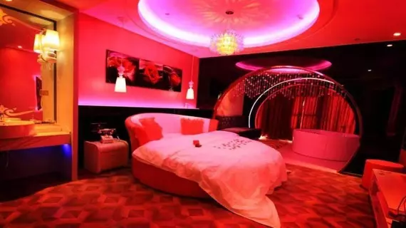 Rose Theme Hotel | Chongqing (ve civarı) - Chongqing