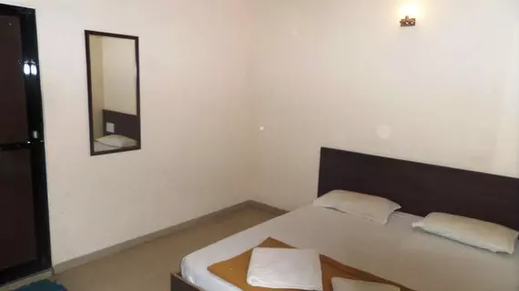 Cosmo Lodging | Maharaştra - Raigad - Bombay (ve civarı) - Bhiwandi