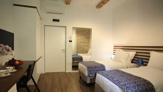 Azur Palace Luxury Rooms | Split-Dalmaçya - Split - Split Eski Kent Bölgesi