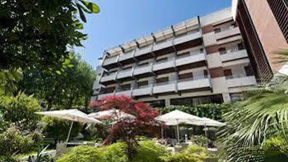 Hotel Alexander | Marche - Pesaro and Urbino (vilayet) - Gabicce Mare