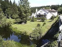 Au Moulin des Truites Bleues | Bourgogne-Franche-Comte - Jura (bölge) - Fort-du-Plasne