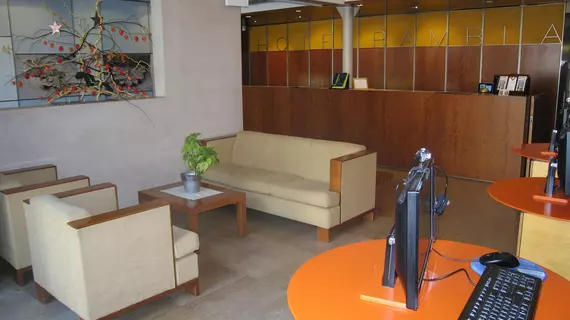 Hotel Rambla Figueres | Katalonya - Girona İli - Alt Empordà - Figueres