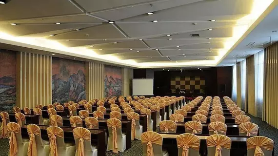 Lvliang Oriental Lily Hotel | Shanxi - Lvliang