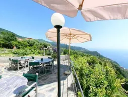 Luna di Marzo | Liguria - La Spezia (il) - Riomaggiore