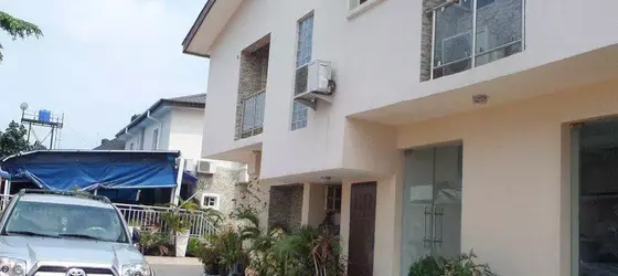 Larry Mitchelle Suites | Lagos (ve civarı) - Lekki - Lekki Kademe 1