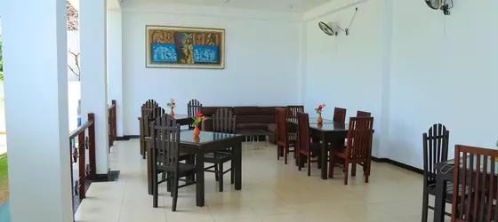 Aurora Hotel & Restaurant | Southern Province - Galle Bölgesi - Hikkaduwa