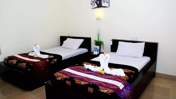 Gong Corner Homestay - Hostel | Bali - Kuta - Legian Kent Merkezi