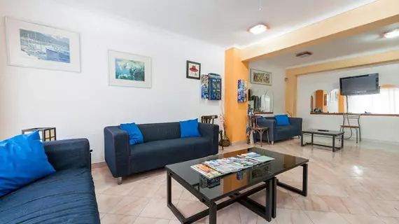 Hostal Apolo | Balearic Adaları - Mayorka Adası - Santa Margalida - Can Picafort