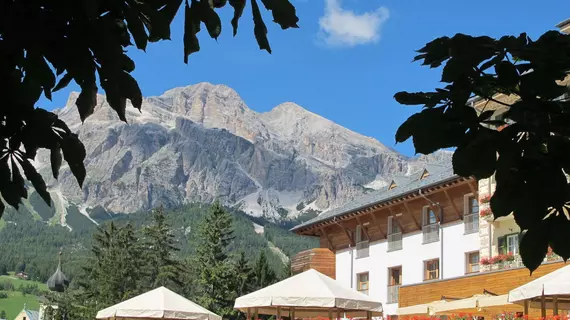 Grand Hotel Savoia | Veneto - Belluno (vilayet) - Cortina d'Ampezzo - Cortina d'Ampezzo Tarihi Merkezi