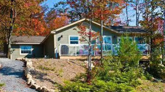 Blue Water Acres | Ontario - Muskoka - Huntsville (ve civarı) - Lake of Bays