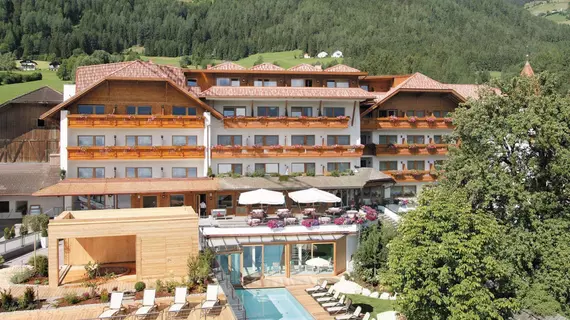 Hotel Lanerhof | Trentino-Alto Adige - Güney Tirol (il) - San Lorenzo di Sebato