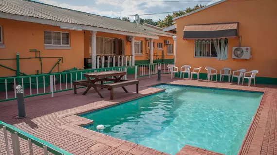 Woodlands Lodge and Tours | Livingstone