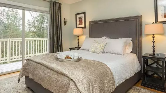 Craigleith Manor Bed and Breakfast | Ontario - Barrie - Orillia (ve civarı) - Collingwood