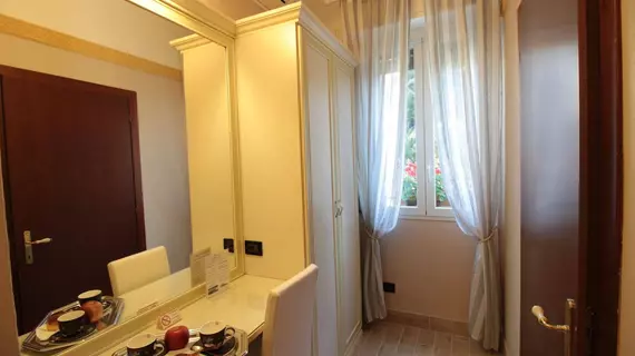 Hotel Charly | Lombardy - Milano (ve civarı) - Milano - Merkez İstasyonu