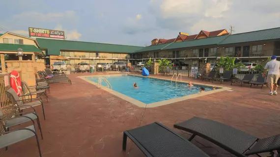 Mountain Breeze Motel | Tennessee - Gatlinburg - Pigeon Forge (ve civarı) - Pigeon Forge