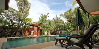 Thai Thani Pool Villa Resort