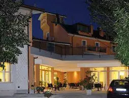 Albergo Ristorante Sonia | Friuli-Venezia Giulia - Trieste (vilayet) - San Dorligo della Valle