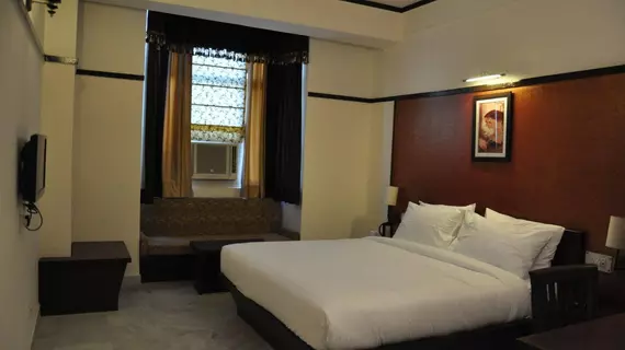 Hotel Krishna Sagar NH-24 | Batı Delhi - Ulusal Eyalet Başkenti Delhi - Delhi (ve civarı) - Ghaziabad