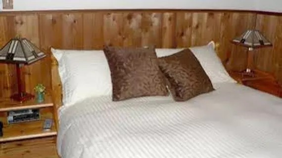 Cedar Song B & B and Cottage | Britanya Kolombiyası - Nanaimo (ve civarı) - Errington