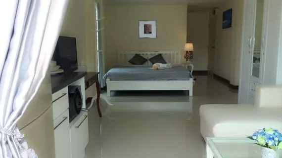 Fahslalom Apart Hotel | Prachuap Khiri Khan (ili) - Hua Hin (ve civarı) - Hua Hin - Khao Takiab