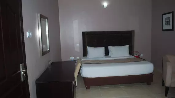 Nevada Inn Hotels and Suites | Lagos (ve civarı) - Lekki