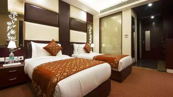 Hotel Golden Grand | Batı Delhi - Ulusal Eyalet Başkenti Delhi - Delhi (ve civarı) - Yeni Delhi