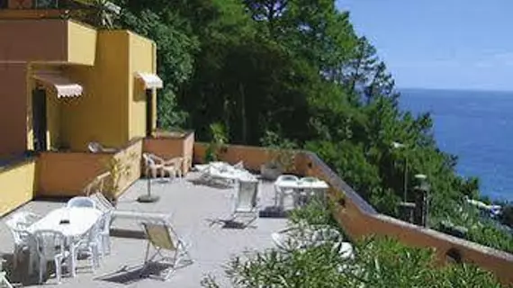 Hotel Residence Mondial | Liguria - Cenova (il) - Moneglia