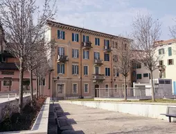 Le Flaneur Bed and Breakfast | Veneto - Verona (ve civarı) - Verona - Citta Antica