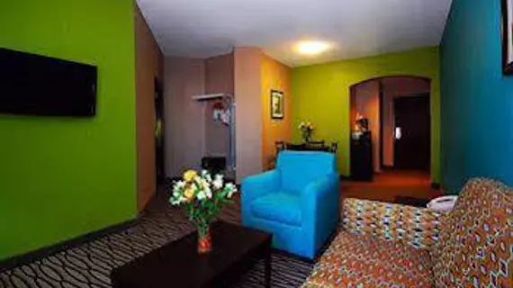 Quality Suites Sulphur | Louisiana - Lake Charles (ve civarı) - Sulphur