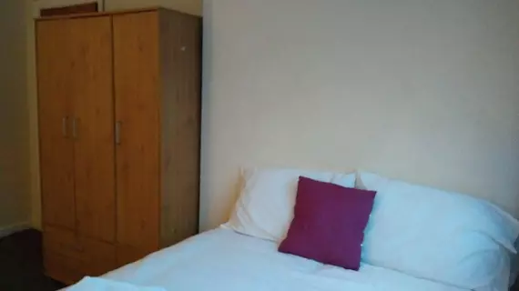 Heathrow Guest House | Londra (ve civarı) - Hillingdon - Hayes