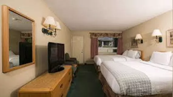 Mountaineer Lodge | Alberta - Lake Louise