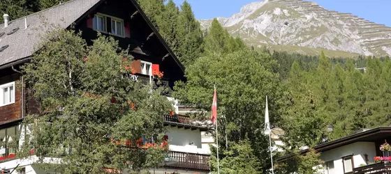 Chalet-Hotel Larix | Maloja District - Graubuenden - Davos