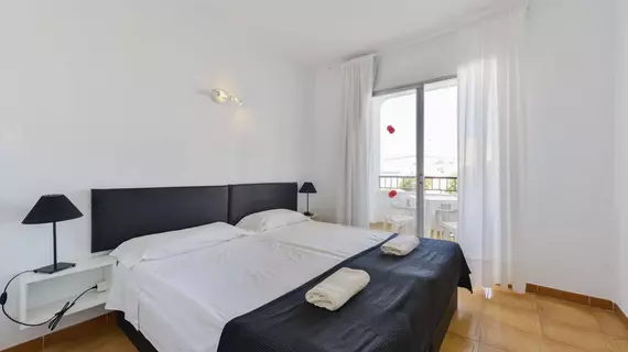 Apartamentos San Antonio Beach | Balearic Adaları - İbiza Adası - Sant Antoni de Portmany - Cala de Bou