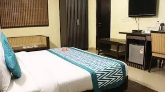 OYO Rooms Rajendra Place Metro Station | Batı Delhi - Ulusal Eyalet Başkenti Delhi - Delhi (ve civarı) - Yeni Delhi