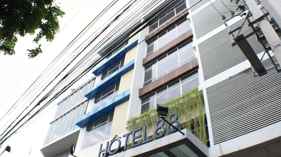 Hotel 88 Embong Kenongo | Doğu Cava - Surabaya