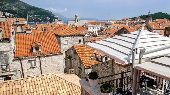 Prijeko Palace | Dubrovnik-Neretva - Dubrovnik (ve civarı) - Dubrovnik - Dubrovnik Eski Kent Bölgesi