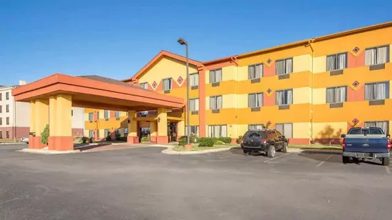 Quality Inn and Suites | Oklahoma - Pryor (ve civarı) - Pryor - Lusta