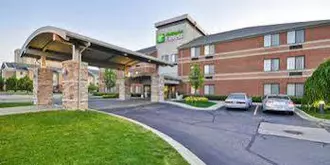 Holiday Inn Express Romulus / Detroit Airport