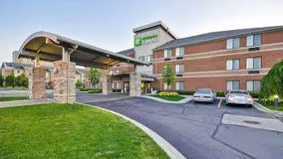 Holiday Inn Express Romulus / Detroit Airport | Michigan - Detroit (ve civarı) - Romulus