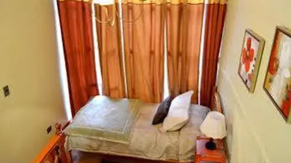 Hostal Almenas | Santiago - Santiago (ve civarı) - Providencia