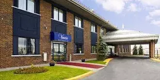 Travelodge Hotel Montreal Airport