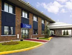 Travelodge Hotel Montreal Airport | Quebec - Montreal (ve civarı) - Montreal - Saint-Laurent