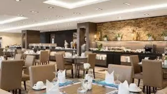 Howard Johnson Dammam Hotel | Eastern Province - Dammam