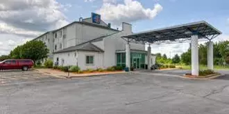 Motel 6 Menomonie